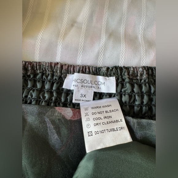 Chic soul Floral Dress in Green and Pink Size 3x - Picture 7 of 8